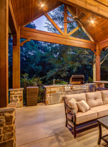 Houston Outdoor Kitchen Design & Build Center - Creekstone Outdoor Living