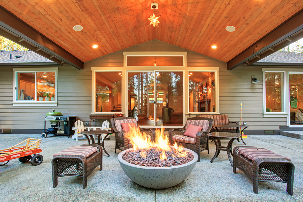 Using Your Outdoor Fire Pit Safely Near Your Houston Pool, Creekstone Outdoor Living, Spring, TX