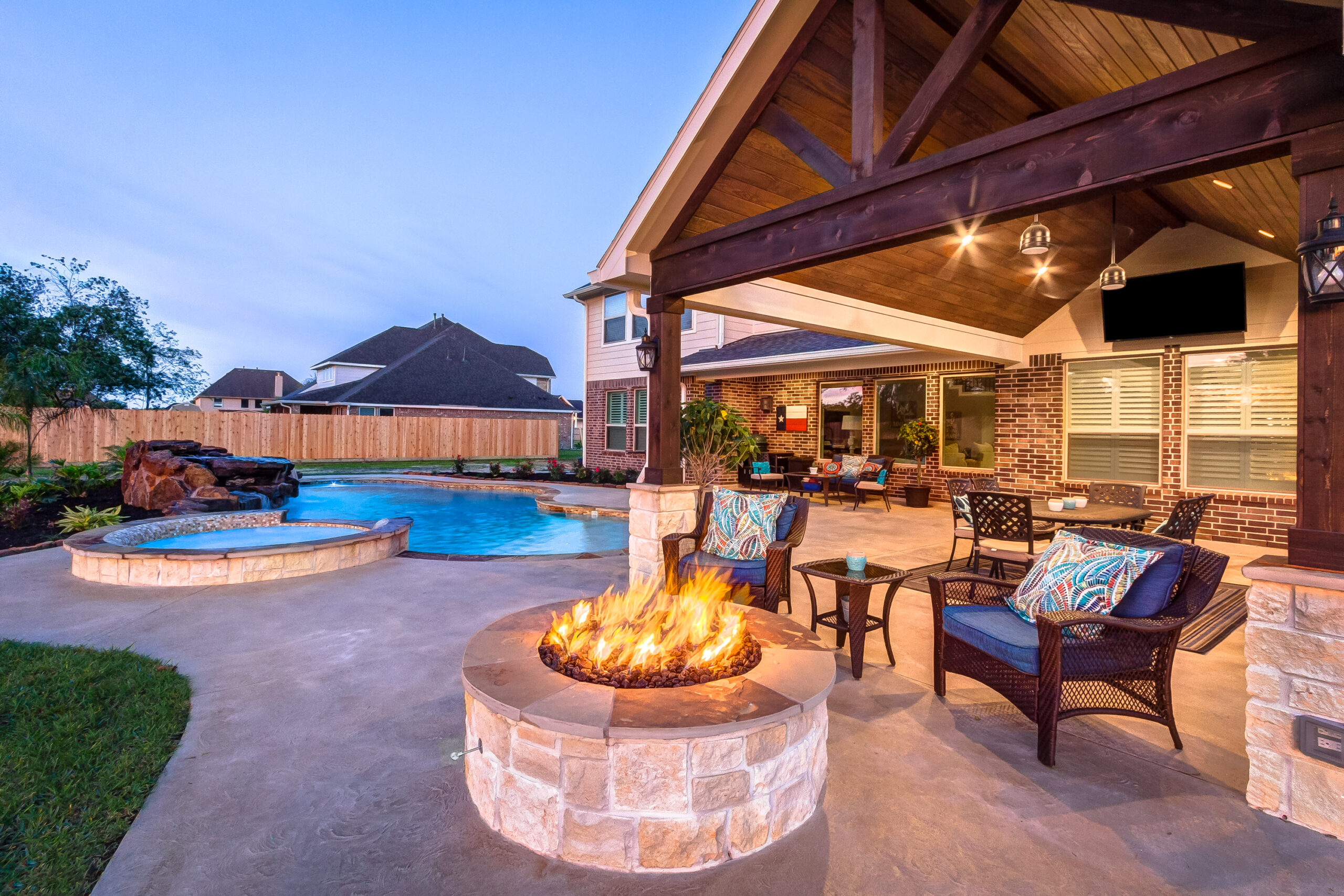 Custom Backyard Designs to WOW Your Guests, Creekstone Outdoor Living